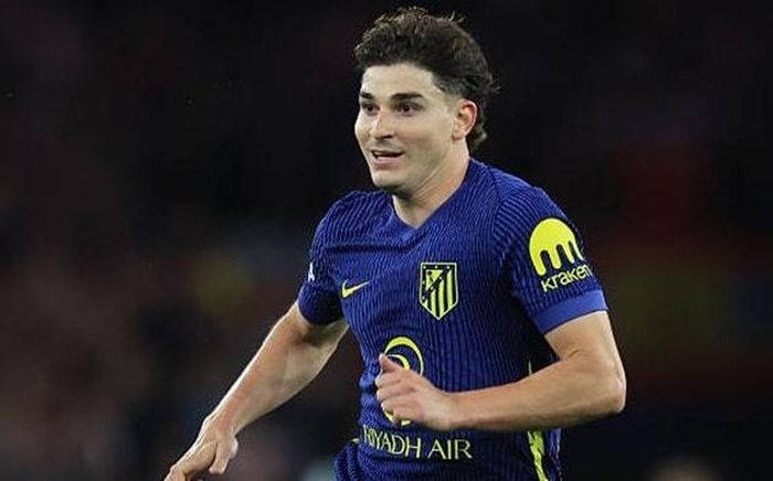 Julian Alvarez được Arsenal dành sự quan tâm.