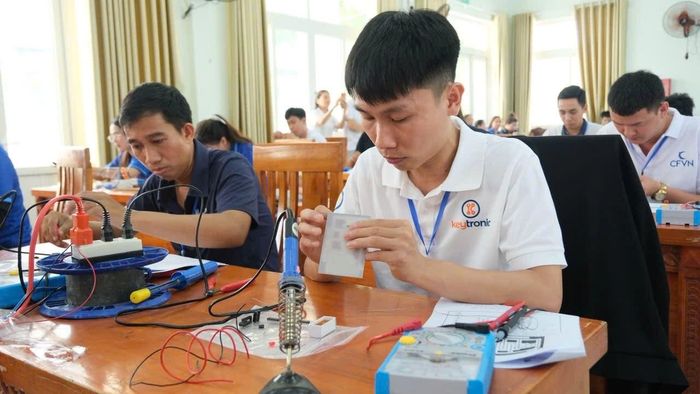 Hội thi thu hút 116 thí sinh đến từ 16 công đoàn cơ sở thuộc các doanh nghiệp trên địa bàn thành phố. Ảnh: KHÁNH HUYỀN 