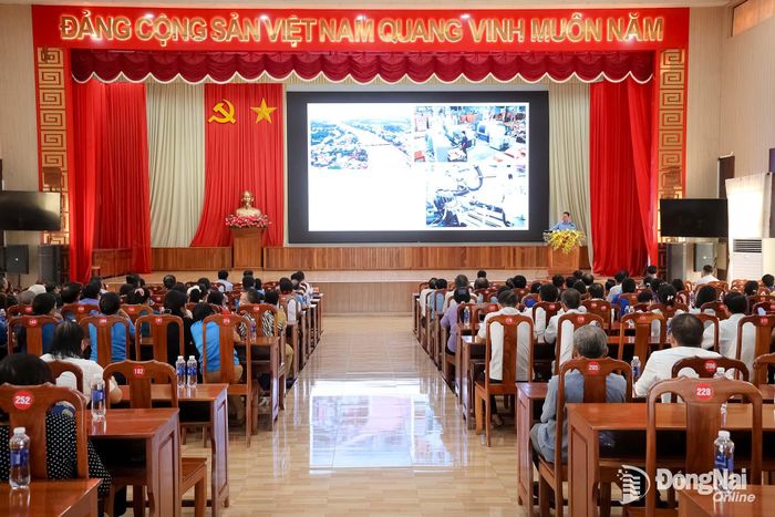 Quang cảnh hội nghị. Ảnh: Hùng Hiền