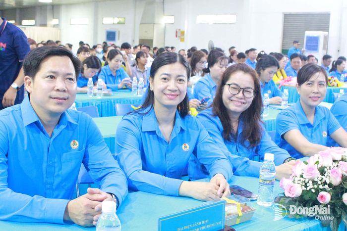 Các cán bộ Công đoàn tham dự chương trình. Ảnh: Nguyễn Hòa