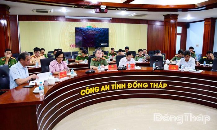 Hội nghị triển khai phương án.