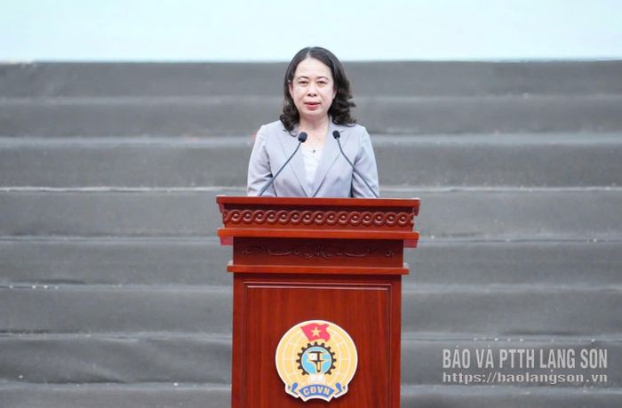 Đồng chí Võ Thị Ánh Xuân, Bí thư Trung ương Đảng, Phó Chủ tịch nước, Phó Chủ tịch thứ nhất Hội đồng Thi đua - Khen thưởng Trung ương phát biểu trong lễ phát động tại điểm cầu Hà Nội
