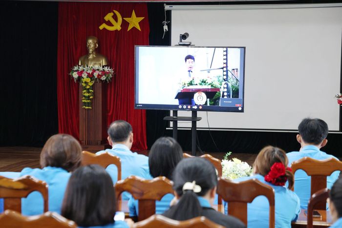 Liên đoàn Lao động tỉnh Lâm Đồng khu vực phía Tây tham dự trực tuyến Lễ phát động sáng 7/6