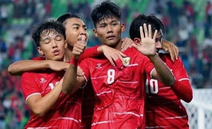 U19 Indonesia giành vị trí nhất bảng A.