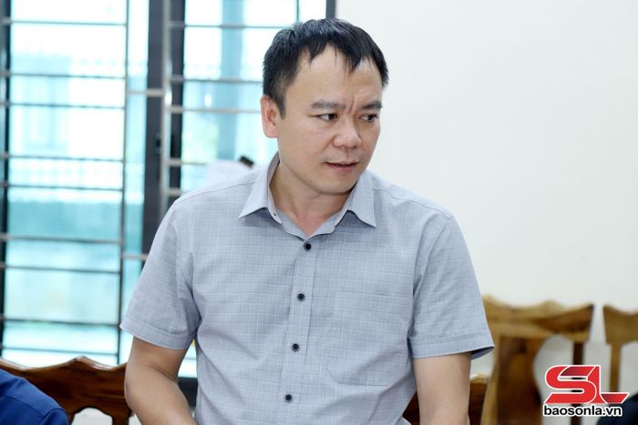 Lãnh đạo Sở Giáo dục và Đào tạo phát biểu tại cuộc làm việc.
