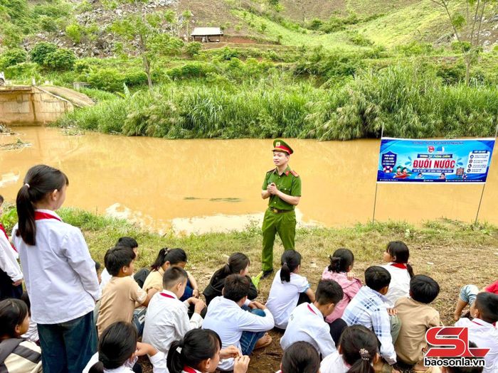 Chương trình “Cùng tuổi trẻ xã Phiêng Pằn chung tay phòng, chống đuối nước năm 2026”. Ảnh: PV
