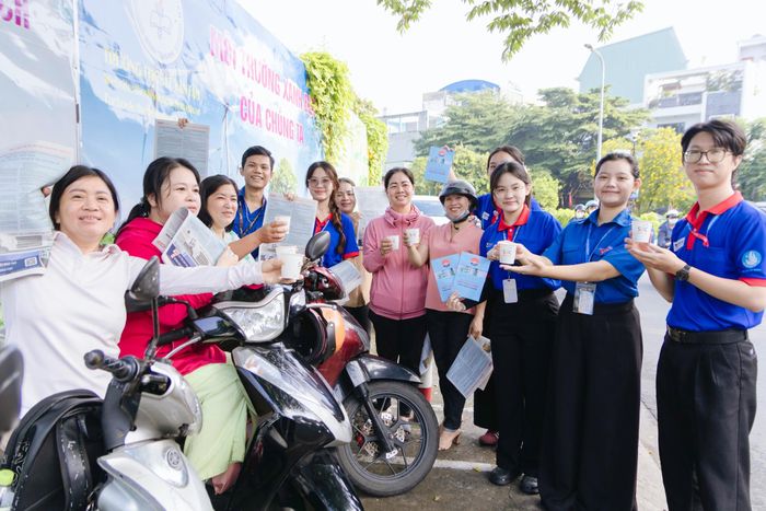 Chương trình Tiếp sức mùa thi 2026 có 6.000 sinh viên tham gia, phủ kín các điểm thi tốt nghiệp THPT.