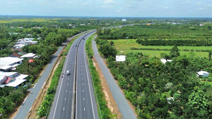 Một đoạn tuyến Cao Lãnh - Lộ Tẻ (Ảnh: Vĩnh Phú).