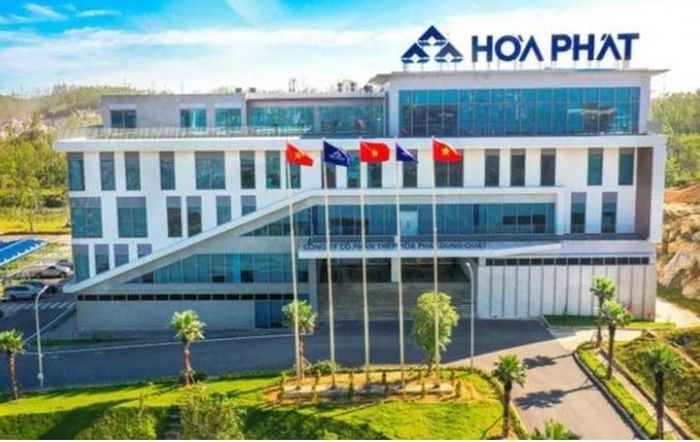 Thành viên HĐQT Hòa Phát đăng ký bán 6,6 triệu cổ phiếu giữa lúc HPG giảm sâu.