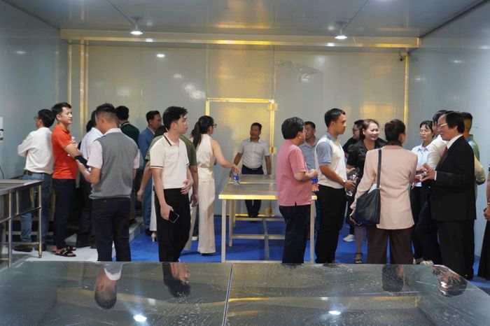 Sự kiện tạo điều kiện để các doanh nghiệp, hợp tác xã, nhà phân phối và đối tác thương mại gặp gỡ, trao đổi cơ hội hợp tác