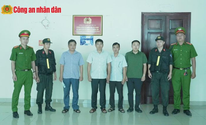 Các bị can tại cơ quan CSĐT Công an TP Cần Thơ.
