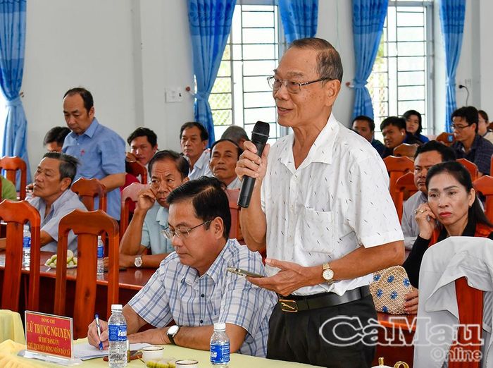 Ông Hứa Phước Ninh ở xã Phú Mỹ, tích cực đóng góp tiếng nói, trí tuệ và kinh nghiệm quý báu tại các hội nghị, buổi đối thoại xây dựng hệ thống chính trị cơ sở.