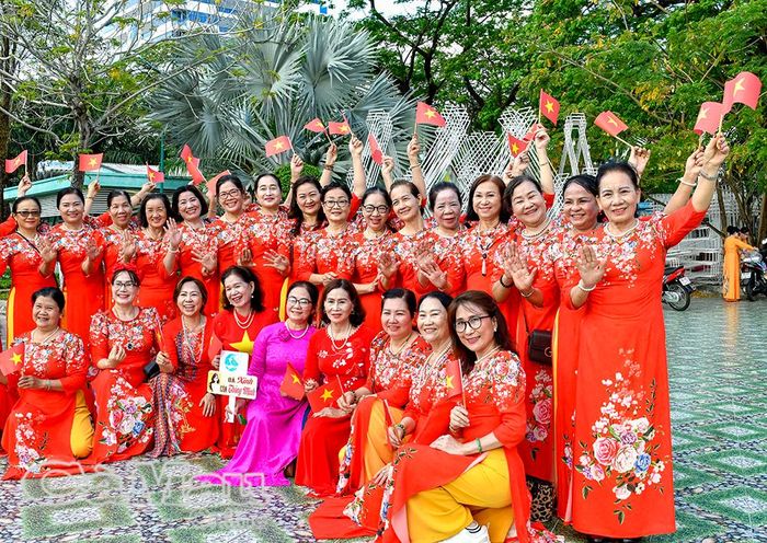 Người cao tuổi Cà Mau với phong phú các hoạt động sống vui, sống khỏe, sống có ích.