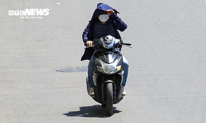 Ngày 7/6, Hà Nội oi bức, nắng nóng. (Ảnh minh họa)