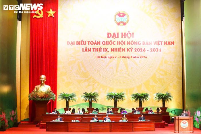 Đoàn Chủ tịch Đại hội đại biểu toàn quốc Hội Nông dân Việt Nam lần thứ IX, nhiệm kỳ 2026 - 2031.