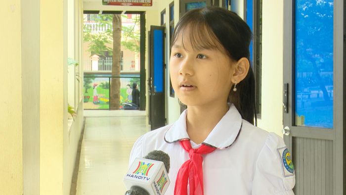 Em Nguyễn Phúc Châu, học sinh Trường Tiểu học Phú Châu, xã Vật Lại, thành phố Hà Nội chia sẻ Ảnh: Thái Trọng