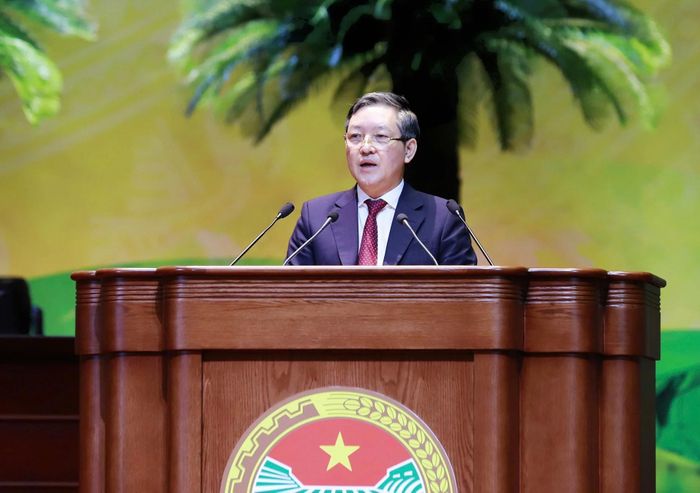 Ông Lương Quốc Đoàn, Chủ tịch Hội Nông dân Việt Nam khóa VIII điều hành nội dung bầu cử. Ảnh: CTV.