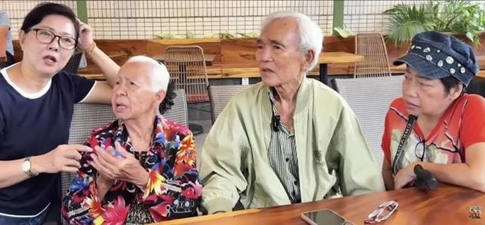 Hai vợ chồng nghệ sĩ cải lương trong buổi gặp nhóm "Ngũ long du ký".