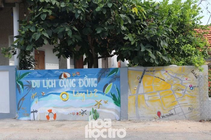 Làng Lò được định hướng vừa phát triển làng nghề đánh bắt cá truyền thống, vừa phát triển du lịch cộng đồng.
