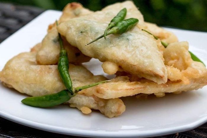 Món bánh tempeh mendoan của Indonesia xếp vị trí thứ 2 trong bảng xếp hạng. Ảnh: TasteAtlas.