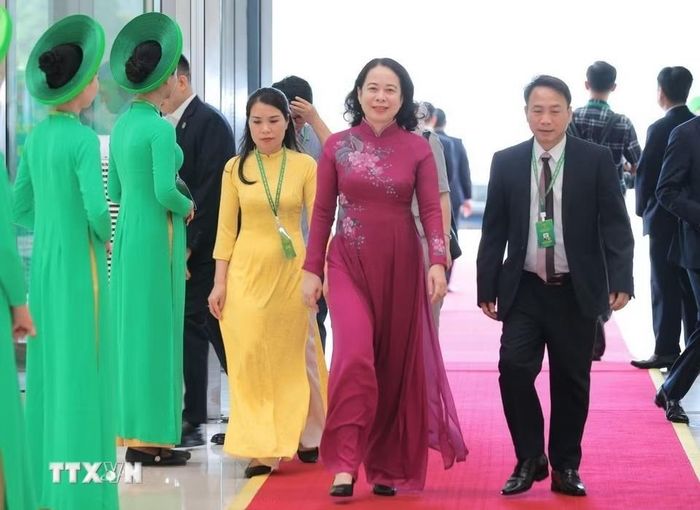 Tiết mục văn nghệ biểu diễn tại phiên trọng thể Đại hội Đại biểu toàn quốc Hội nông dân Việt Nam lần thứ IX. Ảnh: Hoàng Hiếu/TTXVN.
