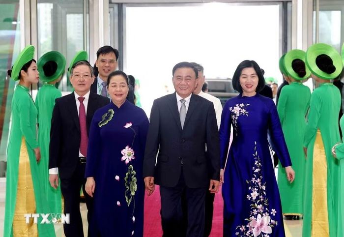 Đồng chí Trần Cẩm Tú, Ủy viên Bộ Chính trị, Thường trực Ban Bí thư đến dự Đại hội Hội Nông dân Việt Nam lần thứ IX. Ảnh: Phương Hoa/TTXVN.