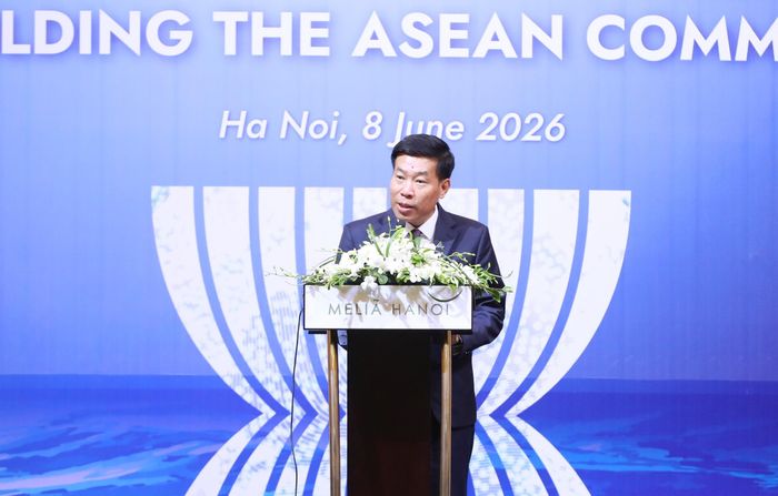 Ủy viên Trung ương Đảng, Thứ trưởng Ngoại giao Nguyễn Mạnh Cường phát biểu bế mạc tại Tọa đàm “Vai trò của các chính đảng Đông Nam Á trong xây dựng Cộng đồng ASEAN”. Ảnh: Trần Huấn.