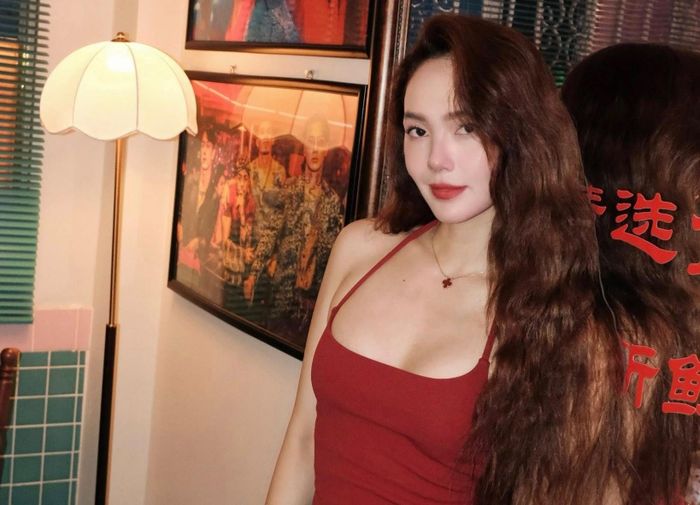  Hình ảnh mới đây của Minh Hằng. 