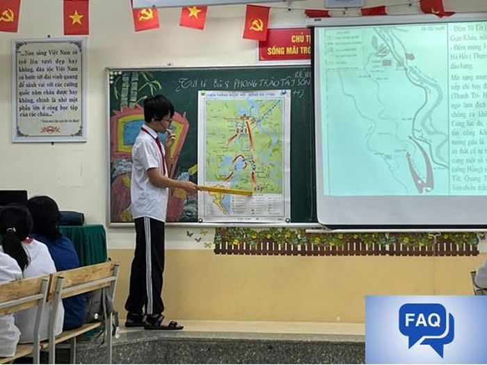 Thầy cô kích thích sự tự tin của học sinh và khơi dậy sự tò mò khám phá của học trò bằng các phương pháp mới đó là để học sinh tự tin chia sẻ ý kiến và thể hiện năng lực