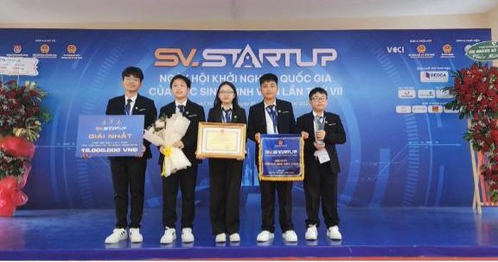 Học sinh Trường THCS Định Trung tỏa sáng với giải Nhất nhất Quốc Gia học sinh sinh viên với ý tưởng khởi nghiệp năm 2025