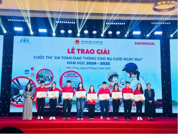 Em Nguyễn Tiến Duy lớp 9A3 đạt giải nhất cuộc thi an toàn giao thông cho nụ cười ngày mai dành cho học sinh THCS năm 2025