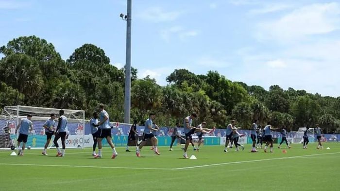 Tuyển Anh vẫn đang tập luyện ở bang Florida