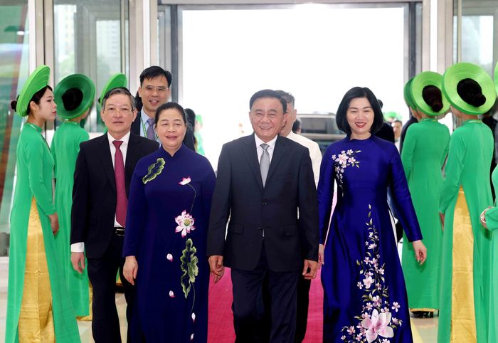 Đồng chí Trần Cẩm Tú, Ủy viên Bộ Chính trị, Thường trực Ban Bí thư đến dự Đại hội. Ảnh: Phương Hoa - TTXVN