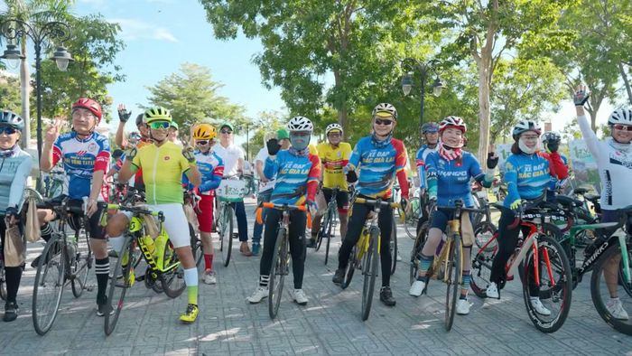 Người tham gia sự kiện "Ta đi xe đạp" có cơ hội kết nối với cộng đồng yêu môi trường, khám phá những cung đường-cảnh quan sinh thái đặc trưng, không gian di sản, làng nghề của Hội An.