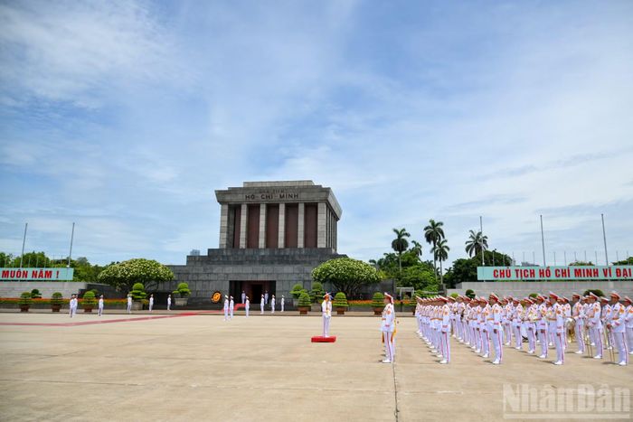Quang cảnh Lăng Chủ tịch Hồ Chí Minh.