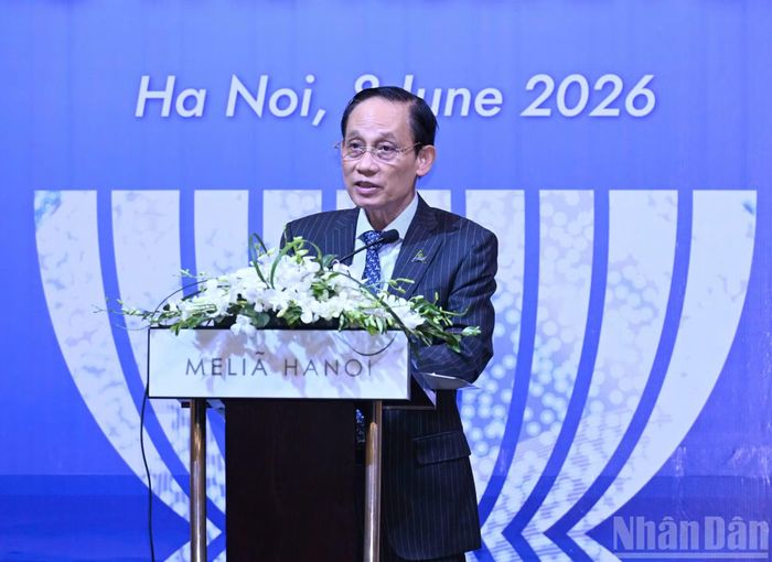 Ủy viên Bộ Chính trị, Bộ trưởng Ngoại giao Lê Hoài Trung dự và phát biểu tại Tọa đàm “Vai trò của các chính đảng trong xây dựng Cộng đồng ASEAN”. (Ảnh: TRẦN HẢI)