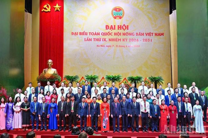 Ban Chấp hành Trung ương Hội Nông dân Việt Nam khóa IX, nhiệm kỳ 2026-2031 ra mắt Đại hội.