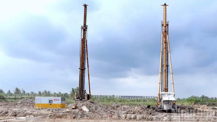 Dự án nâng cấp, mở rộng Cảng Hàng không Cà Mau đang thiếu nguồn vật liệu phục vụ san lấp, ảnh hưởng không nhỏ đến tiến độ giải ngân đầu tư công.