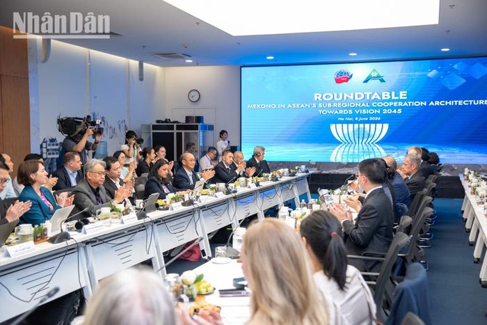 Các tiểu vùng cần được xem là những mô hình để chia sẻ kinh nghiệm từ thực tiễn.