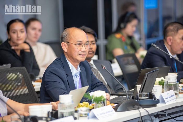 Các thách thức chung như vấn đề nước, năng lượng, lương thực, tội phạm công nghệ cao, biến đổi khí hậu… yêu cầu cách tiếp cận toàn diện, liên tiểu vùng.