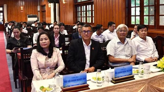 Hiệp hội doanh nghiệp dự hội nghị.