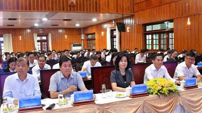 Đại biểu dự hội nghị.
