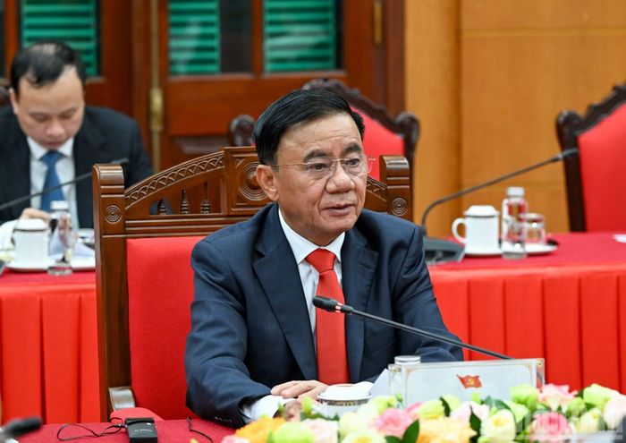 Thường trực Ban Bí thư Trần Cẩm phát biểu tại cuộc tiếp. (Ảnh: DUY LINH)