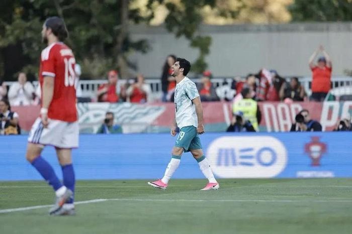 Gonçalo Guedes lập công khi được ra sân thay thế Ronaldo