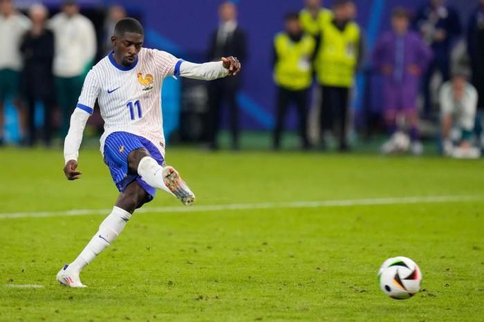 Tiền đạo Ousmane Dembele của tuyển Pháp. Ảnh: AP
