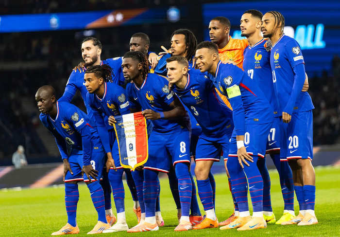 Một số tuyển thủ mâu thuẫn với Liên đoàn bóng đá Pháp liên quan đến quảng cáo. Ảnh: CBS Sports