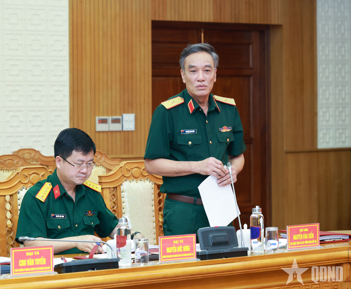 Thiếu tướng Nguyễn Văn Xiển, Phó chánh Thanh tra Bộ Quốc phòng, Trưởng đoàn kiểm tra công bố quyết định kiểm tra.
