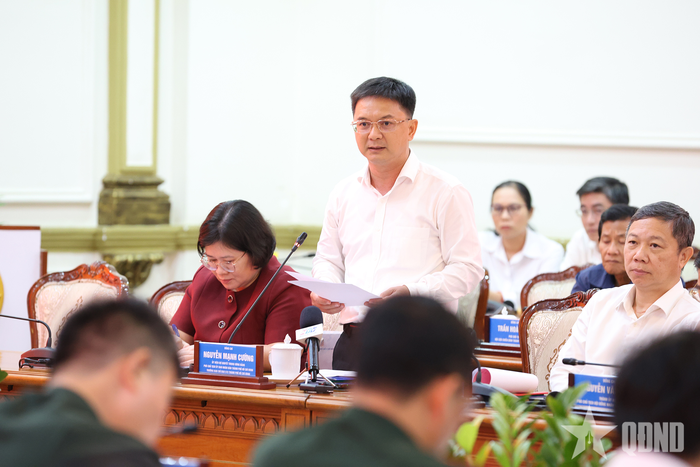 Phó chủ tịch UBND TP Hồ Chí Minh Nguyễn Mạnh Cường phát biểu tại hội thảo. 