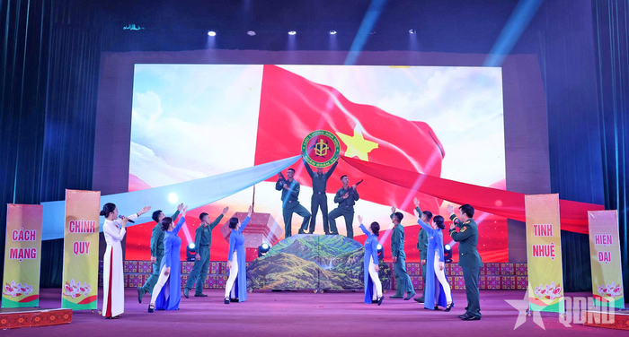 Tiết mục thi tuyên truyền viên trẻ của Tiểu đoàn Hóa học 21 (Bộ Tham mưu, Quân đoàn 34).