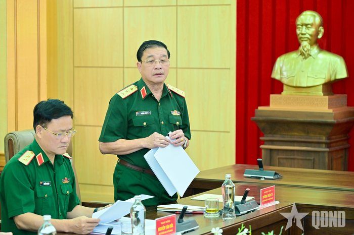 Thượng tướng Trương Thiên Tô phát biểu.